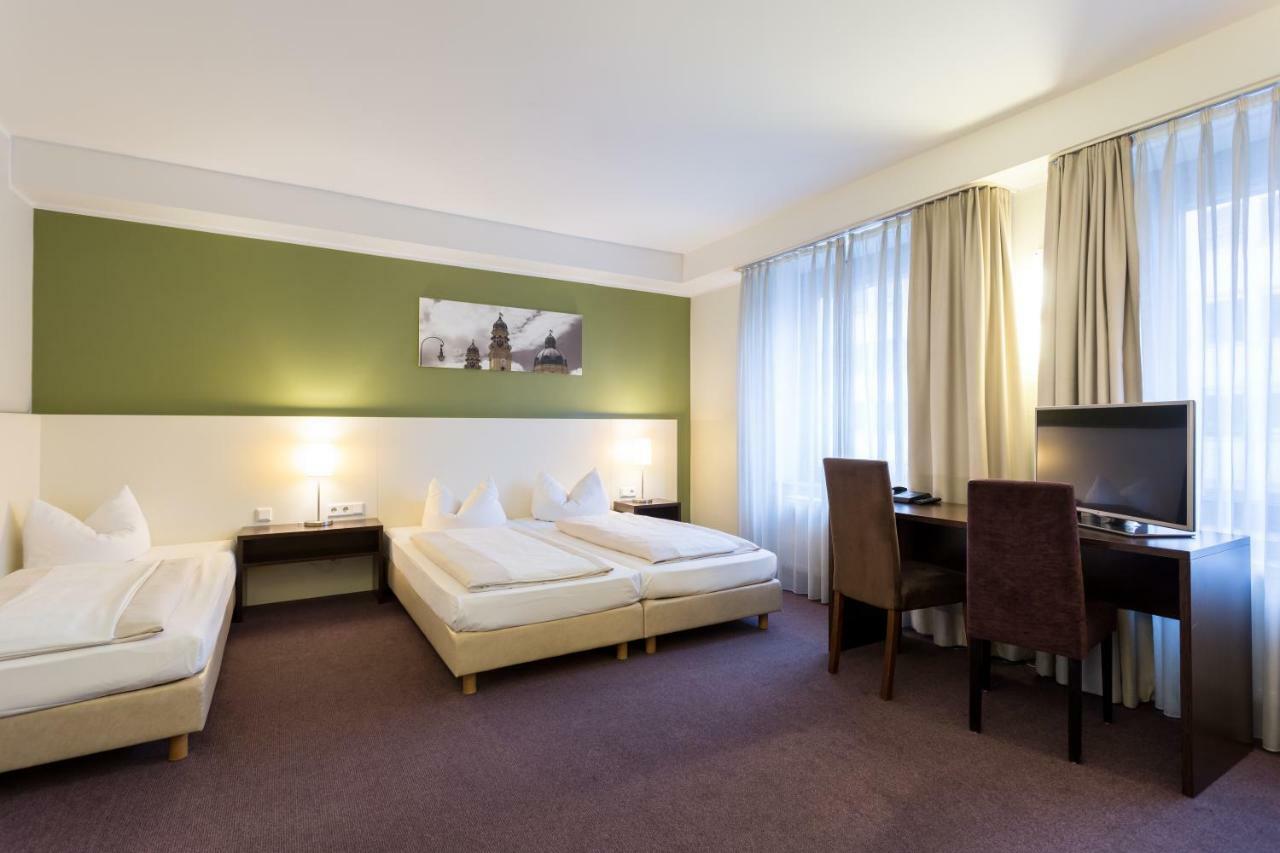 Hotel Dolomit - Munich — Kuvat 1
